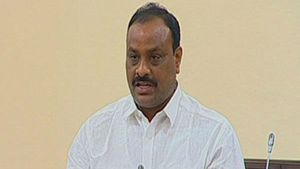 సభాకాలం వృధా చేస్తున్నారు  .. అచ్చెన్నాయుడు వల్లే సభ పాడవుతుందని స్పీకర్  ఫైర్  