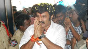 బాలయ్య ఇప్పుడైనా ఫుల్ టైమ్ పాలిటిక్స్ చేస్తారా  .. సినిమాలపై శ్రద్ధ పెడతారా ? 