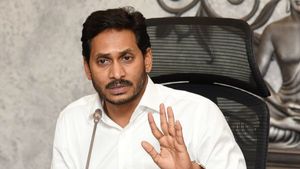 కౌలురైతుల కోసం  కొత్త చట్టం...  కౌలు రైతులకు పక్కా సాయం చేస్తానంటున్న జగన్