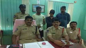 పగ పెంచిన ప్రేమ.. అడ్డొస్తున్నాడని ప్రియురాలి అన్నపై కక్ష.. చివరకు..!