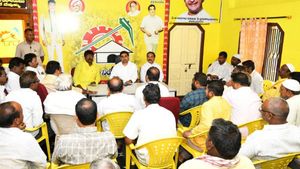 లోకేష్... ప్రెస్ మీట్ పెట్టి ఆ మూడు పదాలు సరిగ్గా పలుకు ముందు అంటున్న  వైసీపీ ఎమ్మెల్యే 