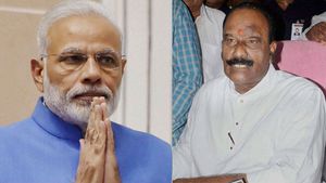 మళ్లీ మోడీ ఎలా గెలిచారబ్బ..!! నాయిని ఏం చెప్పారో తెలుసా..? 