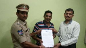 లీడరైనా సరే.. గుండాయిజం చేస్తే ఉక్కుపాదమే.. రామగుండంలో పీడీ యాక్ట్