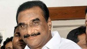  ఫారెస్ట్ సిబ్బంది వస్తే కొట్టండి.. మరో ప్రజాప్రతినిధి నిర్వాకం.. కొత్తగూడెం ఎమ్మెల్యే వనమాకు షాక్..