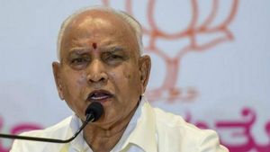  దమ్ముంటే రివర్స్ ఆపరేషన్ చెయ్యండి: మాజీ సీఎం సవాల్, బెంగళూరుకు అమెరికా ఎంత దూరం ?
