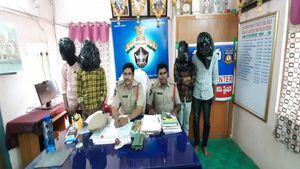 అత్త సొమ్ము, అల్లుడి సోకు.. స్టైలిష్ బైకు కోసం..!
