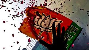 ఏపీ బీజేపీలో రాజధాని ముసలం..టార్గెట్ కన్నా : టీడీపీ ట్రాప్ లో పడ్డారంటూ : ఢిల్లీకి చేరిన పంచాయితీ..!