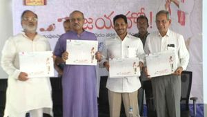 వైఎస్ జగన్ పాదయాత్రపై జయహో పుస్తకం: ఆ మంత్రం..ప్రతిక్షణం ఉత్తేజితుడిని చేసిందన్న సీఎం
