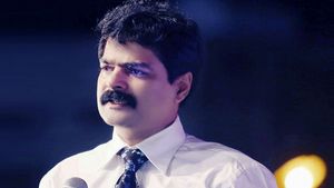 చిక్కుల్లో వైఎస్ జగన్ బావ: అరెస్ట్ తప్పనట్టేనా? 