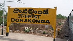 ఏపీ రాజధాని దొనకొండ అంటూ జోరుగా ప్రచారం ..భూముల ధరలు కొండెక్కాయిగా!!