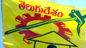 ఆ టీడీపీ పెయిడ్ ఆర్టిస్ట్ ను అరెస్టు చేయండి: గుంటూరు ఎస్పీకి ఫిర్యాదు