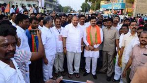వైఎస్ జగన్ కంచుకోటపై కన్నేసిన కమలనాథులు.: భారీగా టీడీపీ, తటస్థుల చేరికలు!