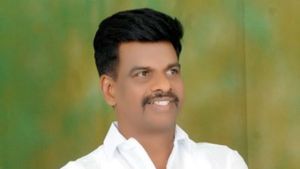 ఎంపీ గోరంట్ల మాధవ్ గుర్రపు స్వారీ ... గోరంట్ల గట్స్ పై కామెంట్స్ .. వైరల్ గా మారిన వీడియో .. 