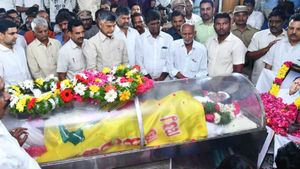 కోడెలను కడసారి చూసుకోకుండా కుట్ర.. భయభ్రాంతులకు గురిచేస్తున్న సర్కార్.. చంద్రబాబు