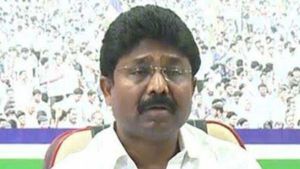  విద్యా శాఖలోనూ రివర్స్ టెండరింగ్  అంటున్న ఏపీ విద్యా శాఖామంత్రి 