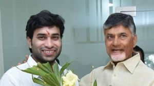  గన్నవరం బాధ్యతలు అవినాశ్ కు:  పట్టుబట్టిన కార్యకర్తలు: వేచి చూసే ధోరణిలో చంద్రబాబు..!