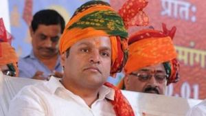 కాంగ్రెస్ కు షాక్: మేయర్ పదవి కూడా పాయే: ఎగిరిన కాషాయ జెండా