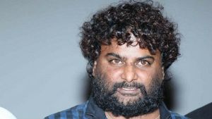 కన్నడ హీరోకు దేహశుద్ది.. నడి రోడ్డులో పెళ్లి చేసుకోవాలని యువతికి వేధింపులు!