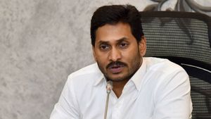  ఏపీ సీఎం జగన్ ను ఇరకాటంలో పెట్టేలా వైసీపీ ఎమ్మెల్యే వ్యాఖ్యలు ... అసలు కథేమిటి అంటే 