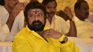 నందమూరి బాలకృష్ణకు ఇంత అవమానమా?: ఒంటరిగానే బెంగళూరుకు!