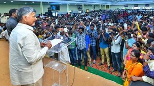 రెండుసార్లు అవకాశం వచ్చినా..జగన్ ను ఏమీ చేయలేకపోయాం: క్యాడర్ పై చంద్రబాబు ఫైర్