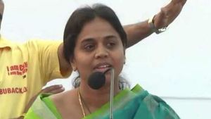 బోటు ప్రమాద ఘటనలో జగన్ ఏ 1.. అవంతి ఏ 2 : టీడీపీ మహిళా నేత అనురాధ 
