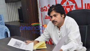 అధికారులపై దాడులు చేస్తే బెయిలబుల్ కేసులా....? పవన్‌ కళ్యాణ్ 