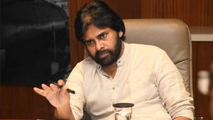 రెండు వారాలు చూస్తాం..టెంట్లు వేస్తాం: అవంతి..కన్నబాబు అలా ఉండేవారు: సీఎస్ పై వేటు దేనికి: పవన్ ఫైర్