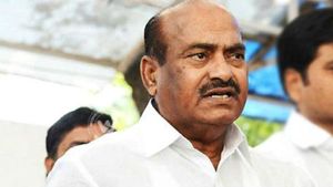 మరోసారి జేసీ ట్రావెల్స్ బస్సులు సీజ్   