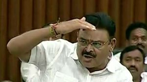 లోకేష్‌ 70,  చంద్రబాబు 25 ఏళ్ల వయస్సు వారిలా ...! అసెంబ్లీలో అంబటి 