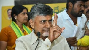 అమరావతిలో అవినీతి జరిగితే నిరూపించండి, వైసీపీ నేతలది పూటకో మాట, కంపెనీలు వెనక్కి: చంద్రబాబు
