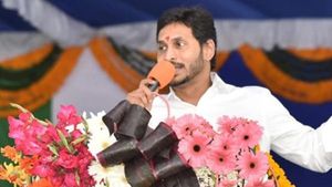 జగన్ భావోద్వేగం: మీ బిడ్డగా..పులివెందులపై వరాల సునామీ: మెడికల్ కాలేజీ..డాక్టర్ వైఎస్సార్ గా..!