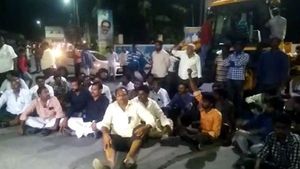  జీఎన్ రావు కమిటీపై రైతుల ఆగ్రహం: అమరావతిలో ఉద్రిక్తత