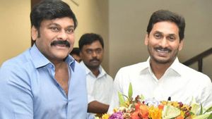 జగన్ కే నా మద్దతు..చిరంజీవి స్పష్టీకరణ: ఆ లేఖ..ప్రచారం ఫేక్: మెగాస్టార్ ఎందుకిలా..!