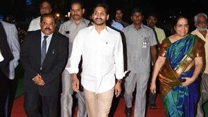 YS Jagan: ఇక గ్రామనిద్ర: రాష్ట్రాభివృద్ధికి సూచనలు: ఎమ్మెల్యేలు..అధికారులు రెండు కళ్లు: జగన్.. !