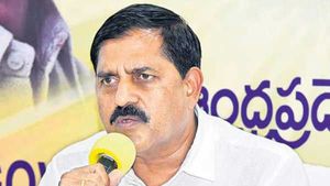వివేకా కేసు .. ఇంటి దొంగను ఈశ్వరుడు కూడా పట్టలేరన్న ఆదినారాయణ రెడ్డి