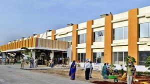 అభ్యంతరం ఇలా వ్యక్తం చేస్తారా.. సీఎంవో ఆగ్రహం: అధ్యక్షుడి తీరుపై ఉద్యోగుల బహిరంగ లేఖ..!