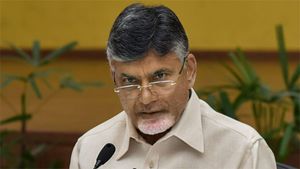 అడ్డంగా బుక్కైన చంద్రబాబు.. చేతులెత్తి సీఎం జగన్‌కు మెక్కులు.. ‘టెంపరరీ’పై యూ టర్న్..