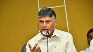 ఇన్‌సైడర్ ట్రేడింగ్ జరిగితే దర్యాప్తు జరిపించండి, రాజధాని మార్చడం ఎందుకు..? చంద్రబాబు నాయుడు