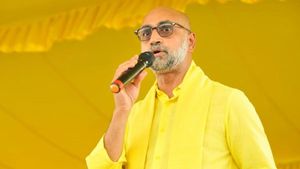అభివృద్ధి అంటే విభజించటం కాదు.. పార్లమెంట్ లో రాజధాని కోసం పోరాడతా : గల్లా జయదేవ్