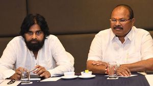 ప్రతీ అడుగు కలిసి వేద్దాం:అమరావతిని రాజధానిగా కొనసాగించాలి: బీజేపీ..జనసేన నిర్ణయం..!