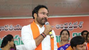 అమరావతి ఆందోళనలపై కేంద్రం దృష్టి .. డీజీపీ కి ఫోన్ చేసి వివరాలడిగిన కేంద్ర మంత్రి