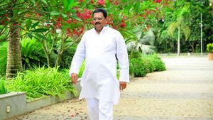 ఏపీకి నాలుగు రాజధానులు కావాలట ... సాంస్కృతిక రాజధానిగా రాజమండ్రి : మంత్రి శ్రీరంగనాథరాజు డిమాండ్