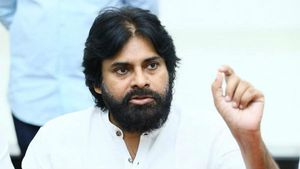 భూదందా కోసమే వైజాగ్‌కు రాజధాని.. 30 రాజధానులు పెట్టుకోండి.. పవన్ సెన్సేషనల్ కామెంట్స్