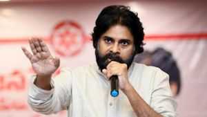 బీజేపీ నేతల యూటర్న్: ఆ విషయంలో జగన్‌కు మద్దతు: కేంద్రాన్ని ఒప్పించైనా..!