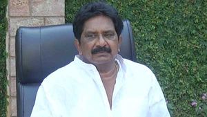 ఇన్ సైడర్ ట్రేడింగ్ ఒక బూతు మాట..అది ఎవరన్నా తప్పే: మాజీ ఎంపీ సబ్బం హరి