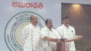పాలన వికేంద్రీకరణ: కర్నూలులో హైకోర్టు: పార్టీ ఉద్దేశం అదే: బీజేపీ ఎమ్మెల్సీ సోము వీర్రాజు..!