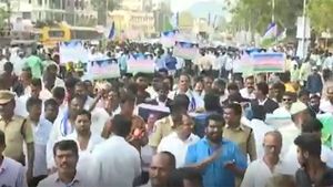 Vijayawada: టీడీపీకి కౌంటర్: అయిదేళ్లూ ఏం చేశారు?: మూడు రాజధానుల కోసం ఉద్యమించిన వైసీపీ.. !