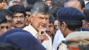 చంద్రబాబుపై దాడికి నిరసనగా టీడీపీ భారీ యాక్షన్ ప్లాన్: అమరావతి గ్రామాలు సహా..!