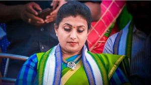 మండలి రద్దు రోజాకు కలిసొస్తుందా ? ఈసారైనా మంత్రి పదవి వరిస్తుందా? ఏపీలో హాట్ టాపిక్ 